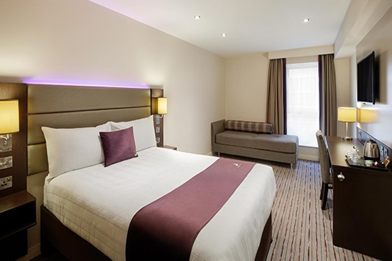 Premier Inn Birmingham City Centre Broad Street 외부 사진