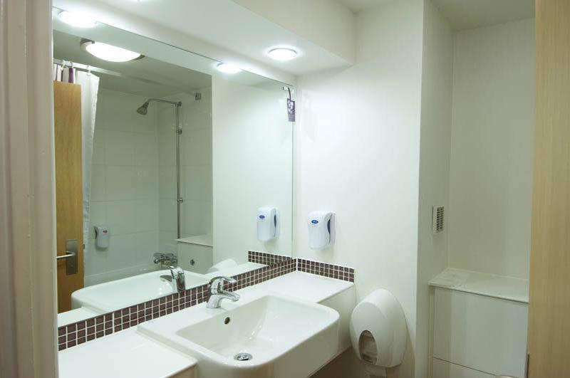 Premier Inn Birmingham City Centre Broad Street 외부 사진