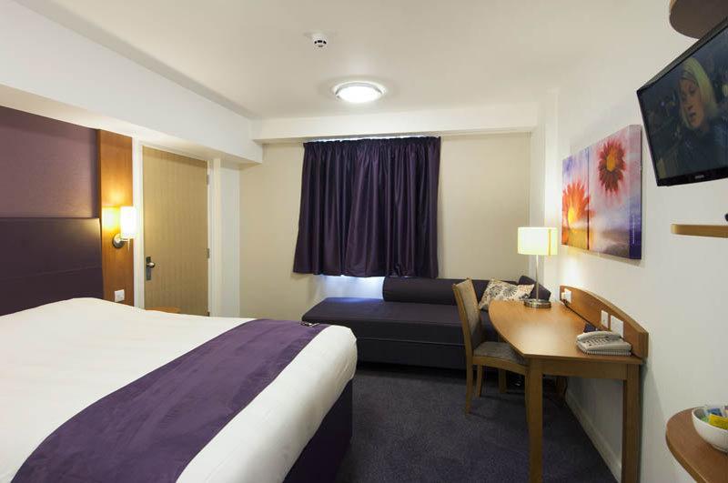 Premier Inn Birmingham City Centre Broad Street 외부 사진
