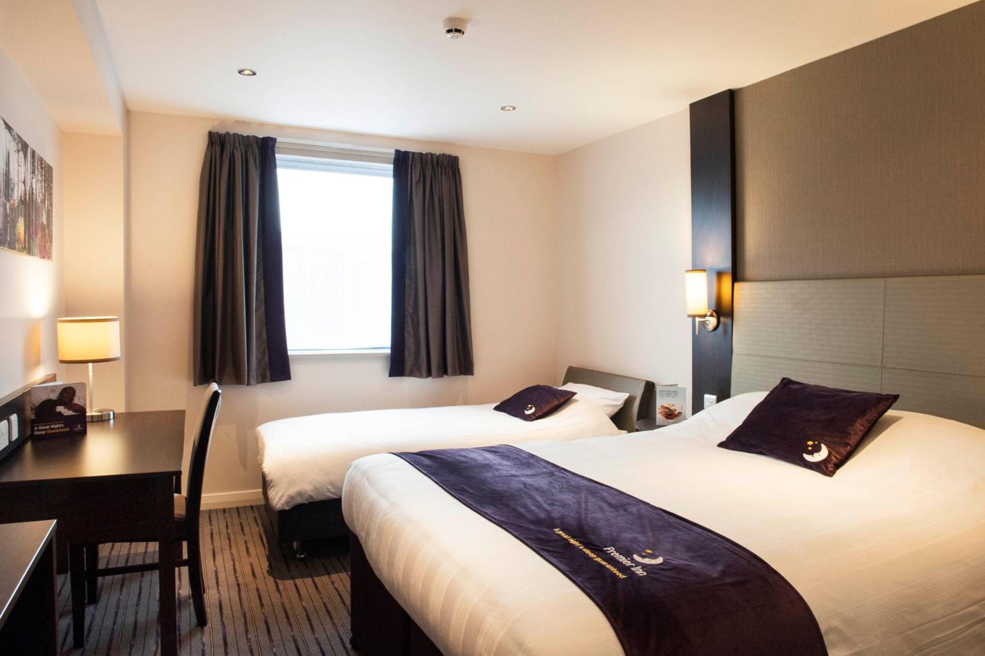 Premier Inn Birmingham City Centre Broad Street 외부 사진